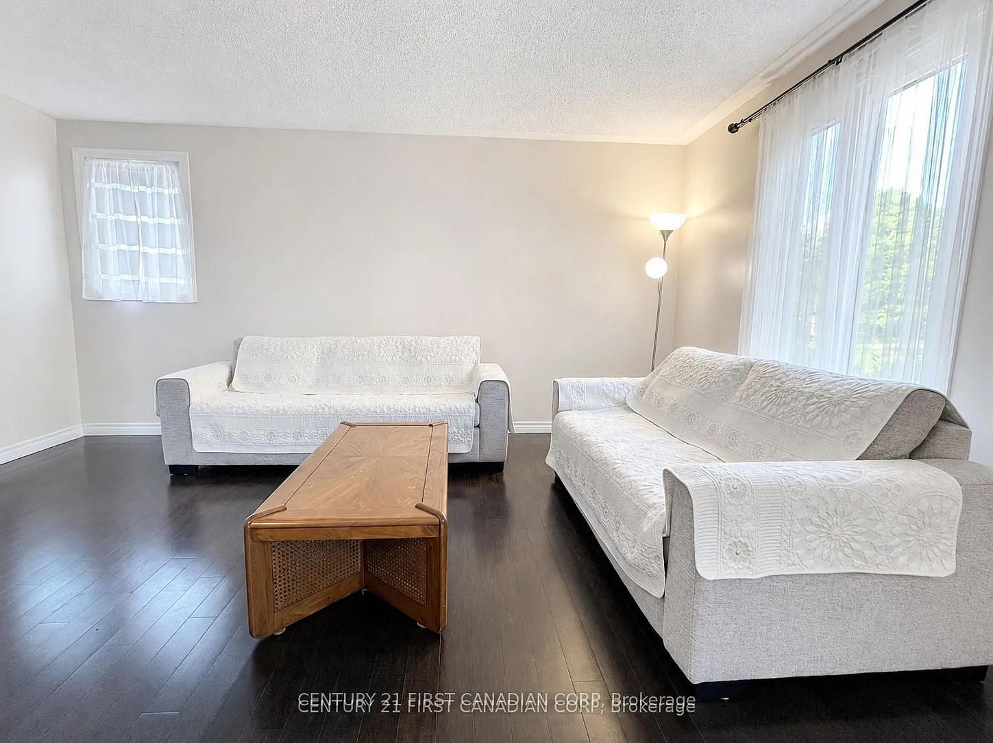 4 bed, $2,850 — Photo 3
