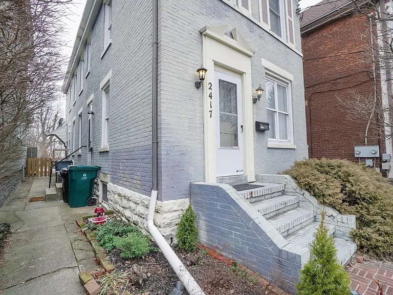 2417 Fairview Ave — Photo 3