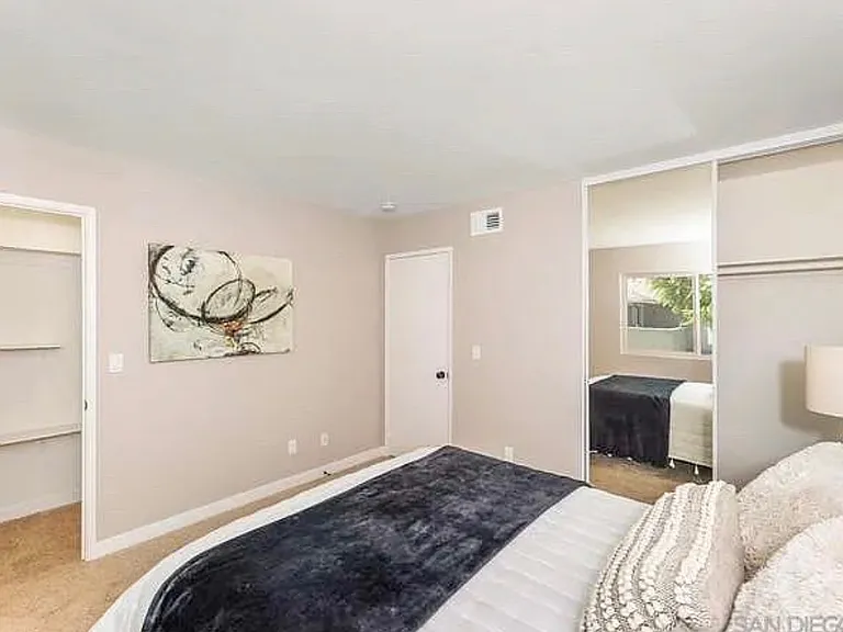 2512 Wanek Rd #C — Photo 10