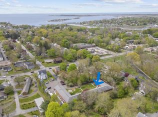 135 E Main St APT 15, Clinton, CT 06413