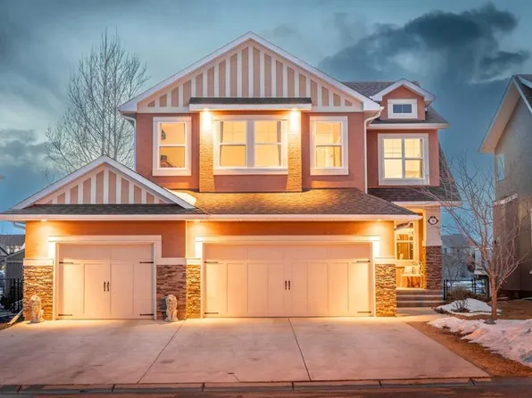 30 E Ranchers Cres, Okotoks, AB T1S 0L2