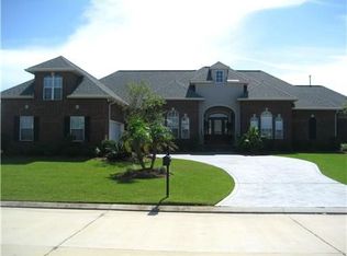222 Azores Dr, Slidell, LA 70458
