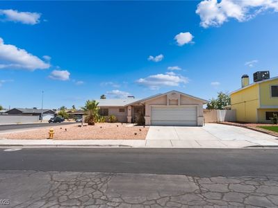 3890 White Horse St, Las Vegas, NV, 89115
