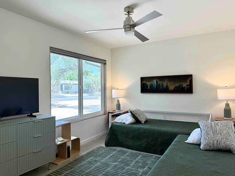 5111 E Bobolink Ln — Photo 22