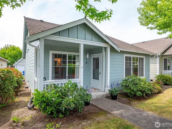 161 W Whidbey Avenue #4, Oak Harbor, WA 98277