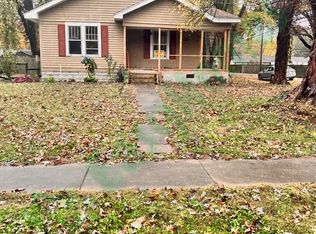 507 W Reed St, Benton, IL 62812