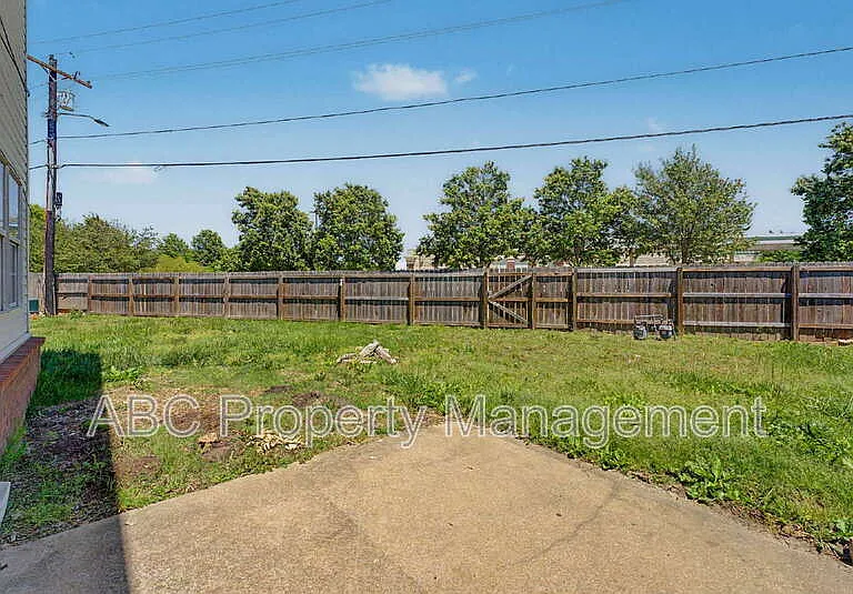 3033 W Mica St — Photo 21