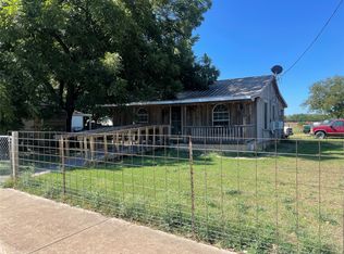 714 N Avenue I, Clifton, TX 76634
