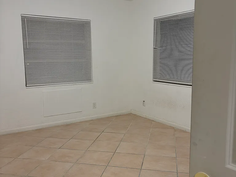 146 NE 1st Ave #148 — Photo 13