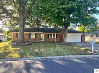 2512 S Stewart Ave, Sedalia, MO 65301