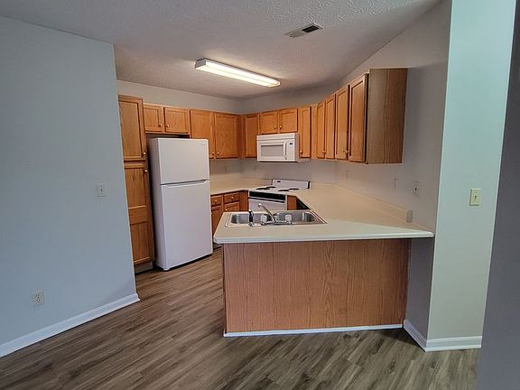 2nd image of 3512 Bethel Dr #4