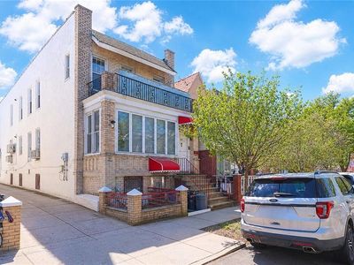 624 68th St, Brooklyn, NY, 11220