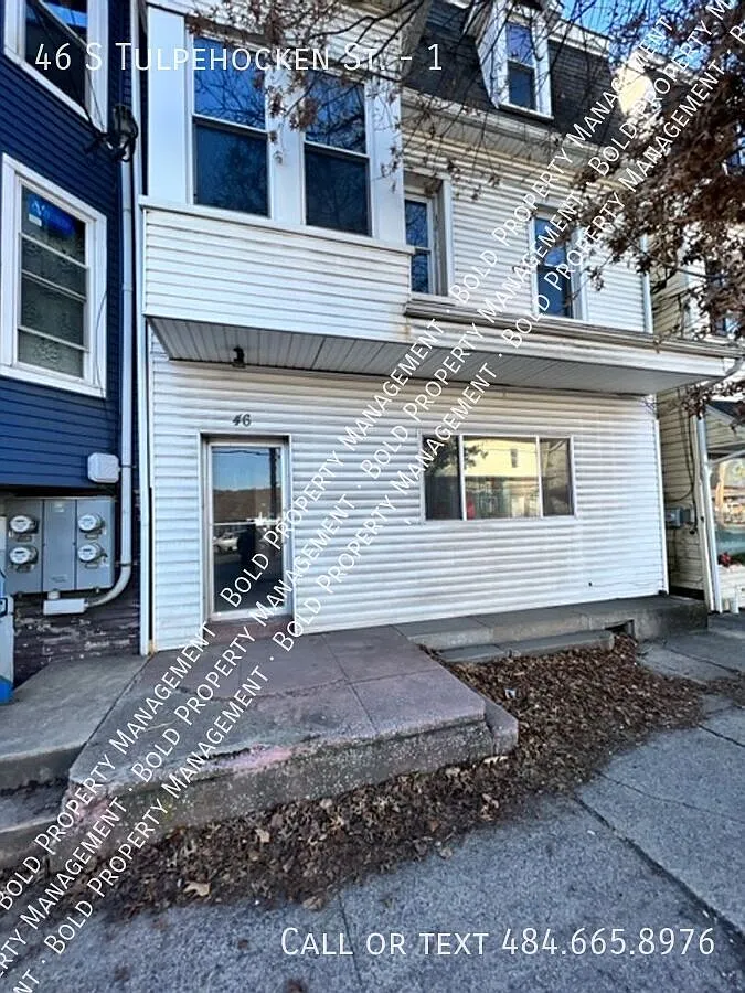 3 Bedroom 1 Bath — Photo 1
