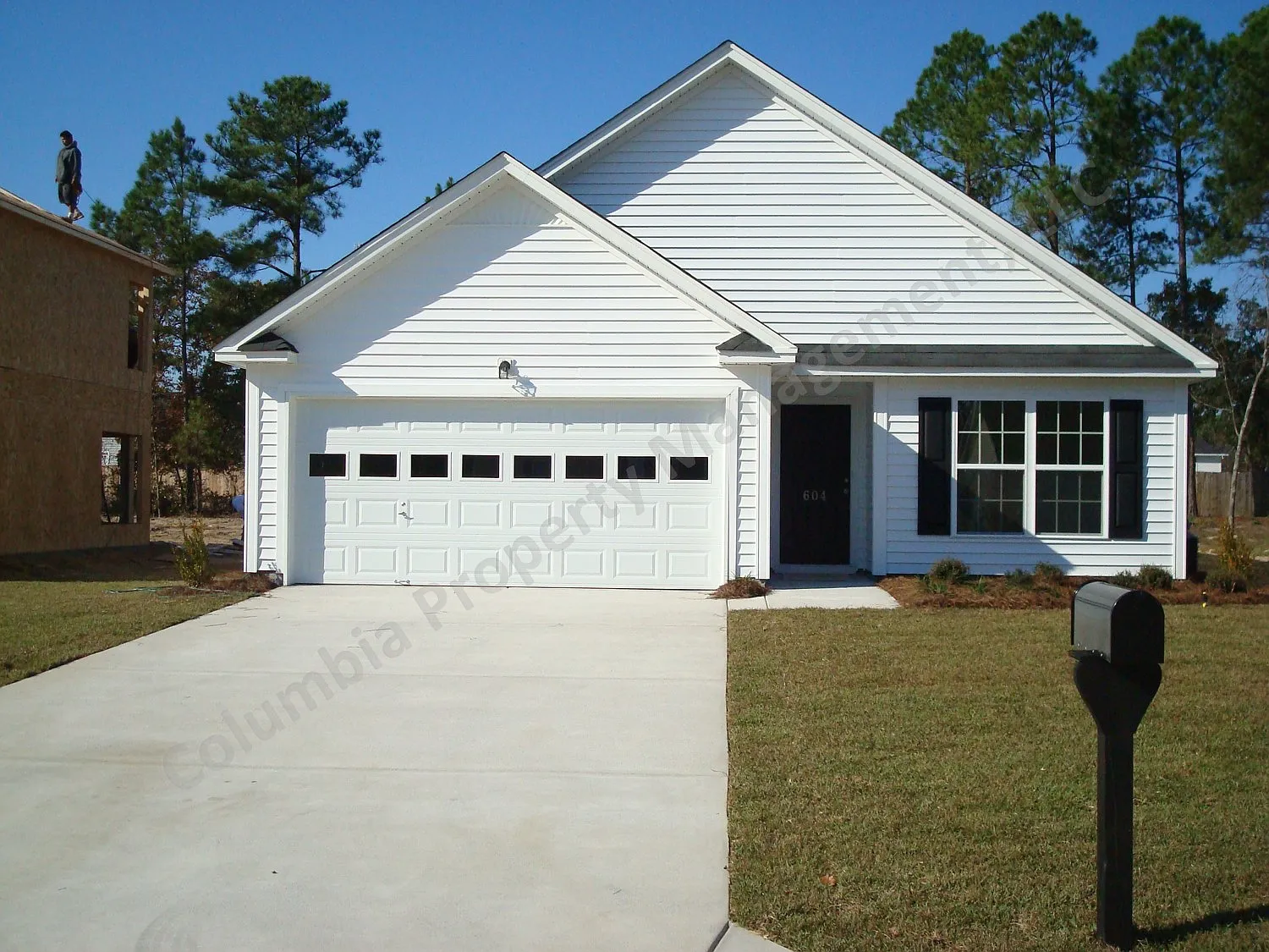 3 bed, 1400 sqft, $1,750 — Photo 1