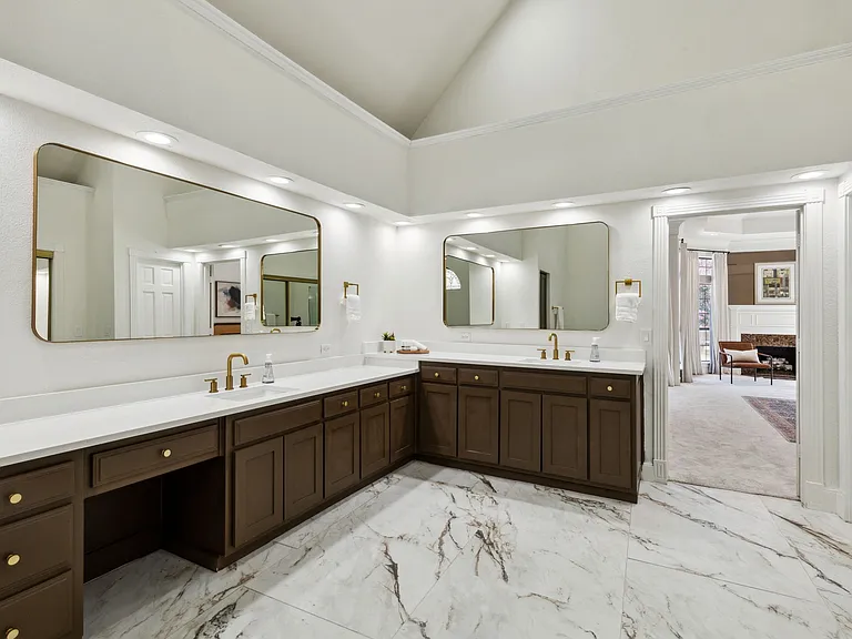 7001 Marchman Way — Photo 20