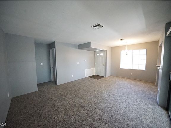 5th image of 4878 Nara Vista Way Unit 203