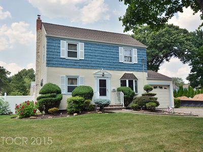 395 Chestnut St, Paramus, NJ, 07652