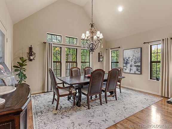 5th image of 6920 W 42nd St