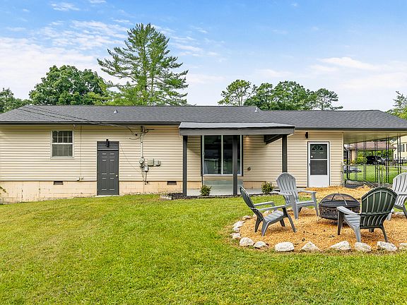 5th image of 2409 Northbrier Cir