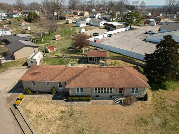 698 La Fleur St, Ste Genevieve, MO 63670
