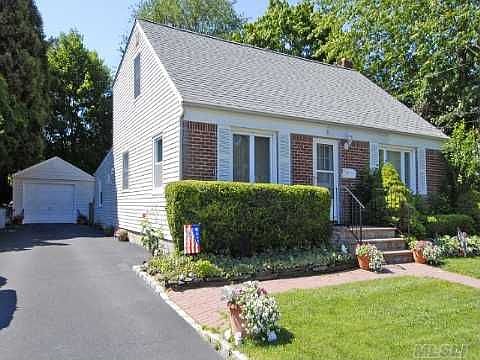 EXTENDED Cape - Extra room in back of home!