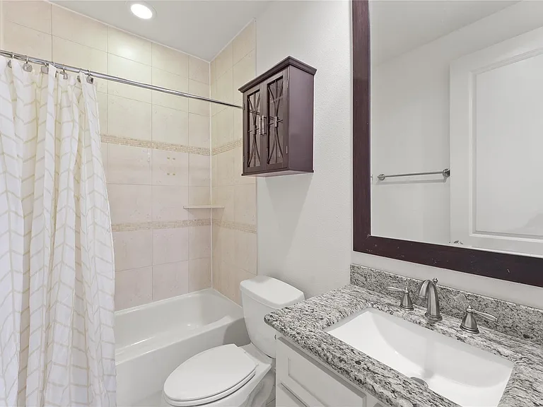 2305 Bastrop St #A — Photo 3