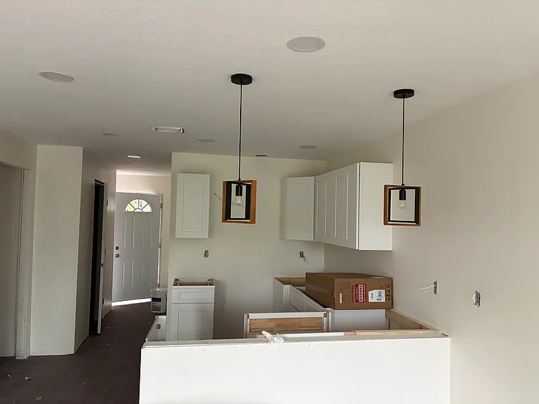 1702 W Granfield Ave #2 — Photo 2