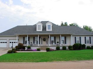 175 Spring Valley Cv, Paducah, KY 42003