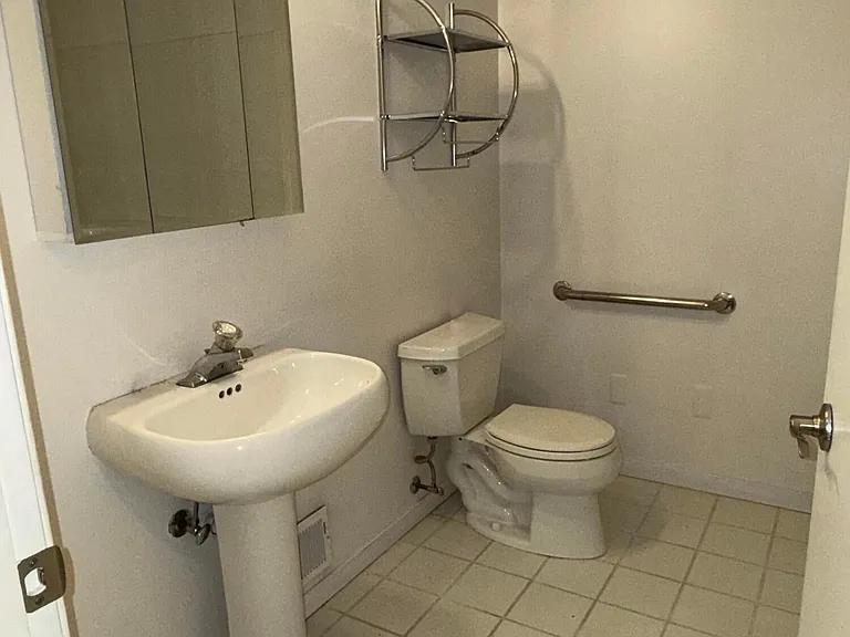 741 Woods Ct — Photo 14