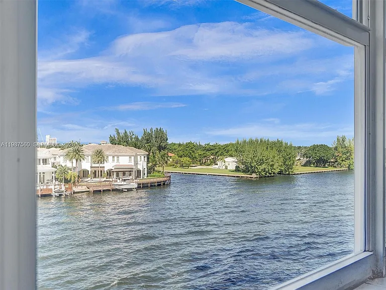 1400 S Ocean Dr #406 — Photo 38