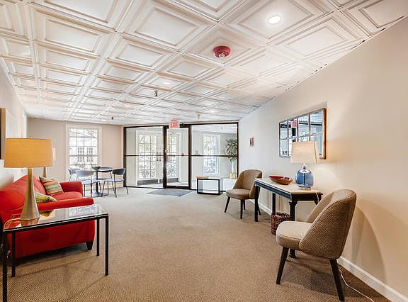 2nd image of 1730 Hinman Ave APT 2D