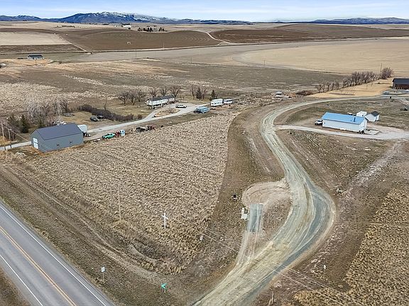 2nd image of 34 Sharon Loop