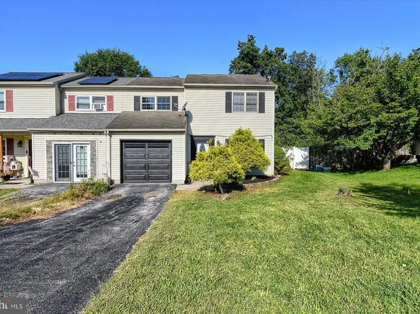 2912 Rainbow Rd, Dover, PA 17315