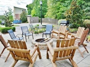 3620 Artists Way, Charlotte, NC 28205