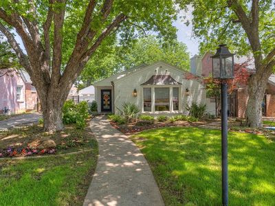 217 Williamsburg Ln, Fort Worth, TX, 76107