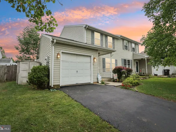 2109 Mill Valley Ln, Quakertown, PA 18951