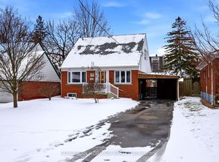 20 Robertsfield Cres, Toronto, ON M1R 2X2