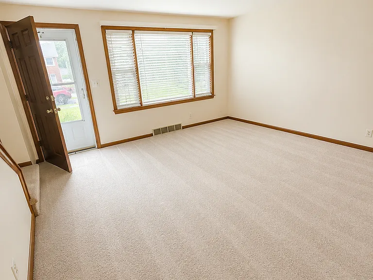 60 Prestwick Dr #60 — Photo 6