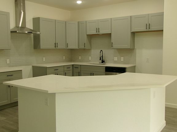 5th image of 1880 Cottonwood Rd