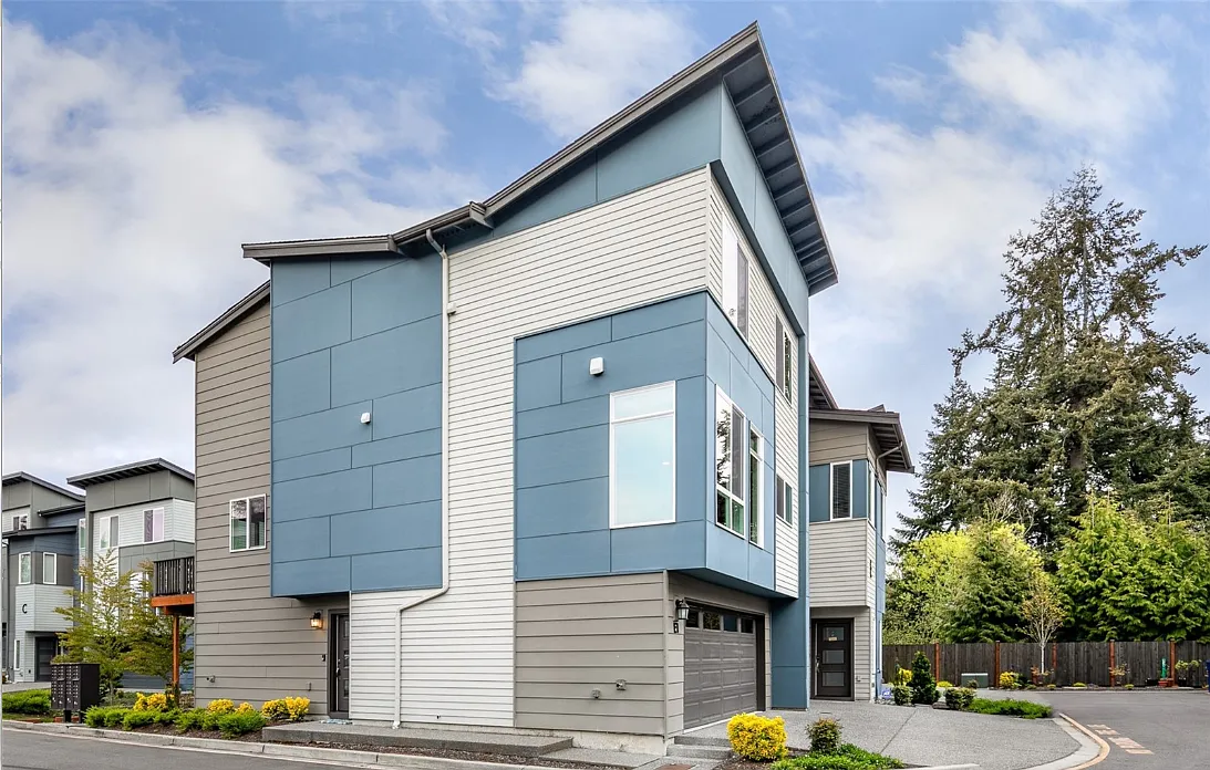 Building Photo - 16201 Meadow Rd #E1