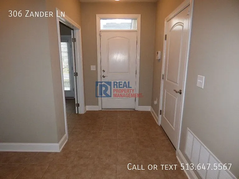 306 Zander Ln — Photo 6