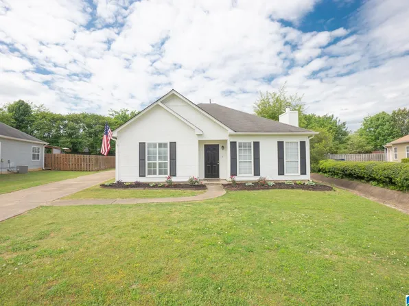109 Cedar Bend Dr, Helena, AL 35080