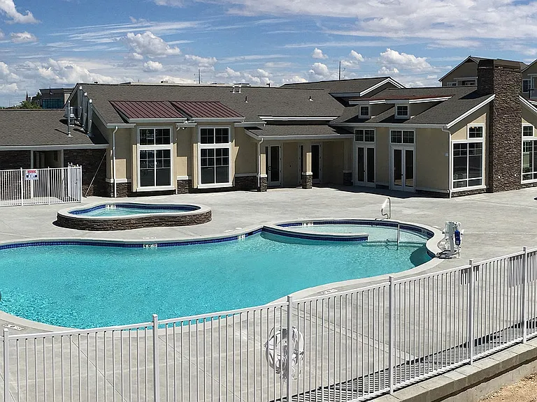HighPoint on Overland — Photo 9
