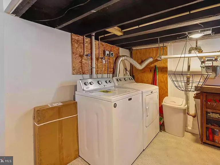 654 Melvin Dr — Photo 23