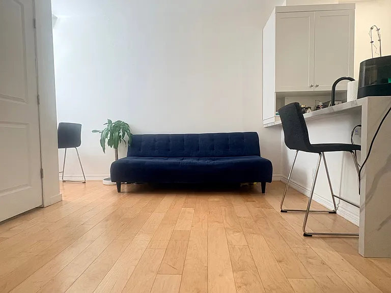 135 Maitland St S #204 — Photo 13