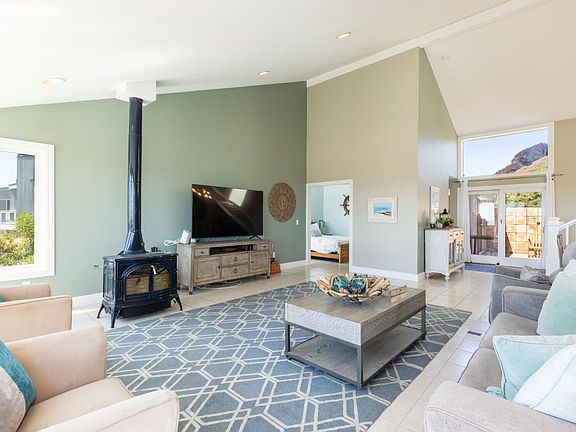 4th image of 464 Loon Court
