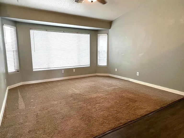 8406 E Sommer Dr — Photo 3