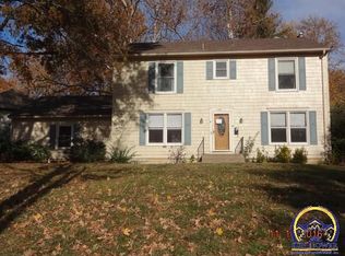 3254 SW Macvicar Ave, Topeka, KS 66611