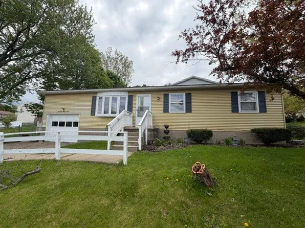 1937 E 42nd St, Erie, PA 16510