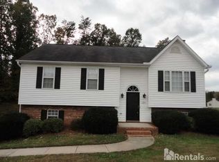 121 Grainwood Ct, Winston Salem, NC 27105